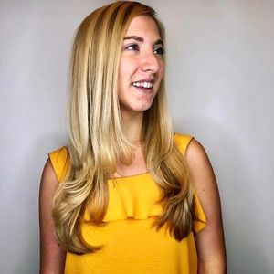 Meet your Posher, Danielle